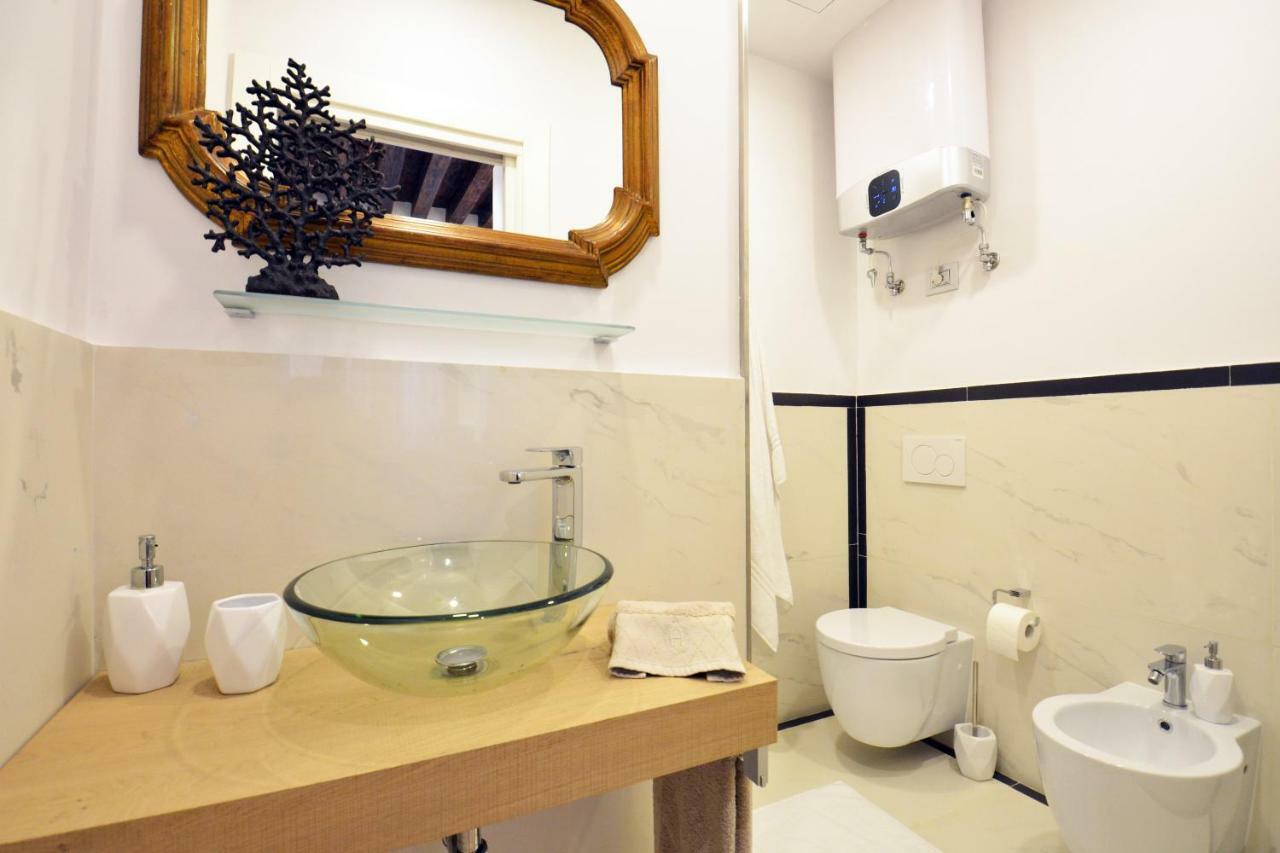 - Biennale 1 - 2 - 3 Apartamento Veneza