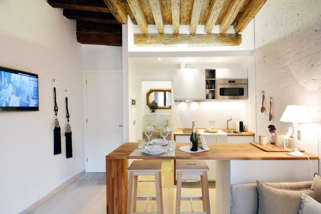 - Biennale 1 - 2 - 3 Appartement *